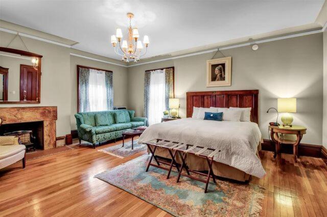 Innbuffalo Off Elmwood Εξωτερικό φωτογραφία